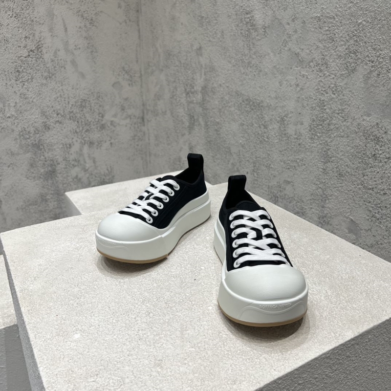 Gucci Casual Shoes